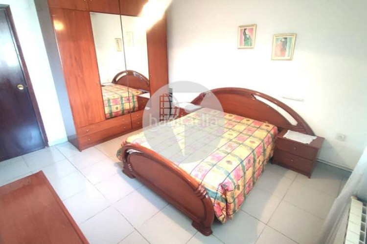 Casa encantadora casa independiente en Can Parellada, perfecta para dos familias en Terrassa