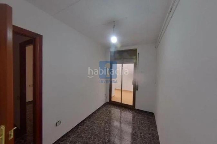 Piso inmueble ilegalmente okupado situado en la calle felip ii, 22, 11, , barcelona en Terrassa