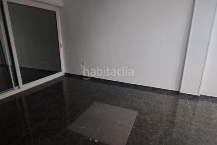 Piso  . muy bien ubicada en Zona Esportiva Terrassa