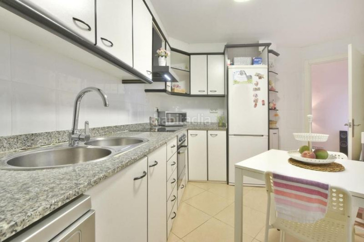 Casa chalet adosado en venta en Les Arenes - La Grípia - Can Montllor Terrassa