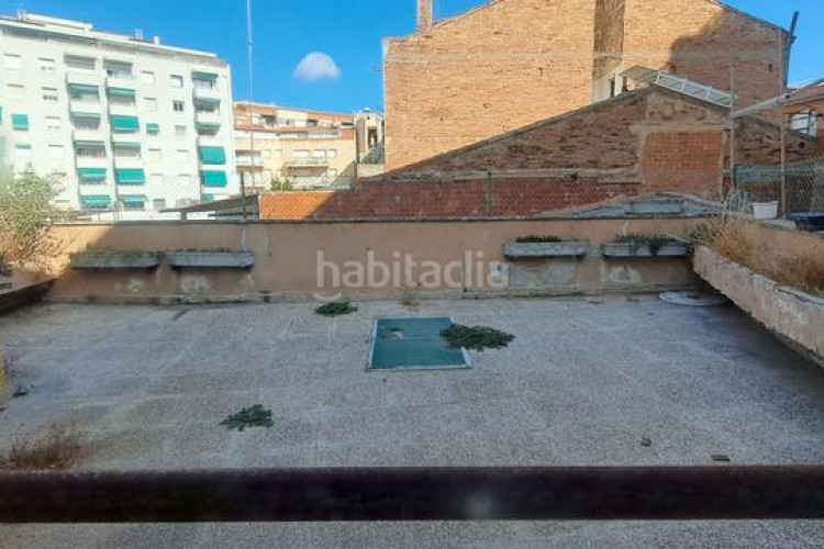 Casa  a reformar en zona les escoles en Plaça Catalunya - Escola Industrial Terrassa