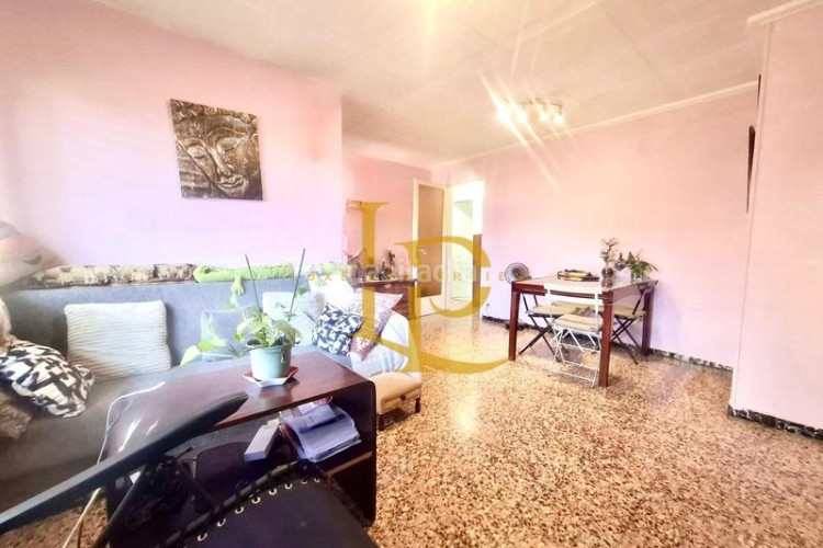 Ático en venta ático de tres habitaciones y amplias terrazas con vistas panoramicas en Terrassa