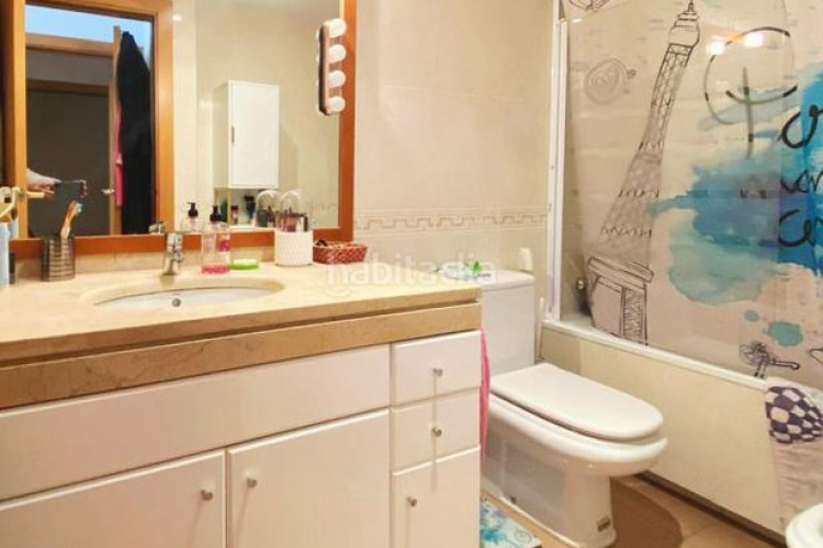 Planta baja piso de en Segle XX con pk actualmente alquilado en Terrassa