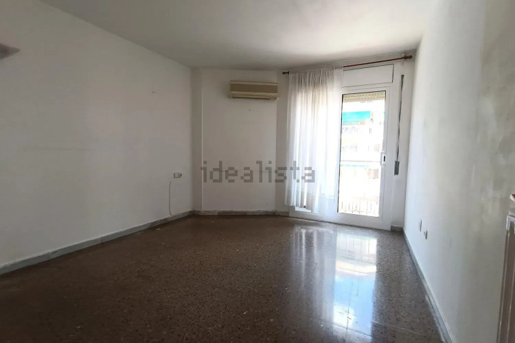 Piso en avenida de Josep Tarradellas