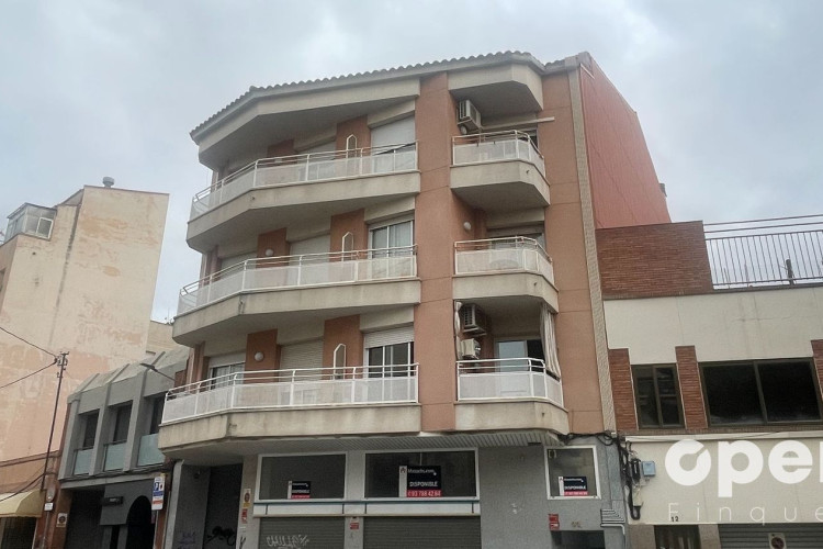 Mestre Serrat, Barri del Centre