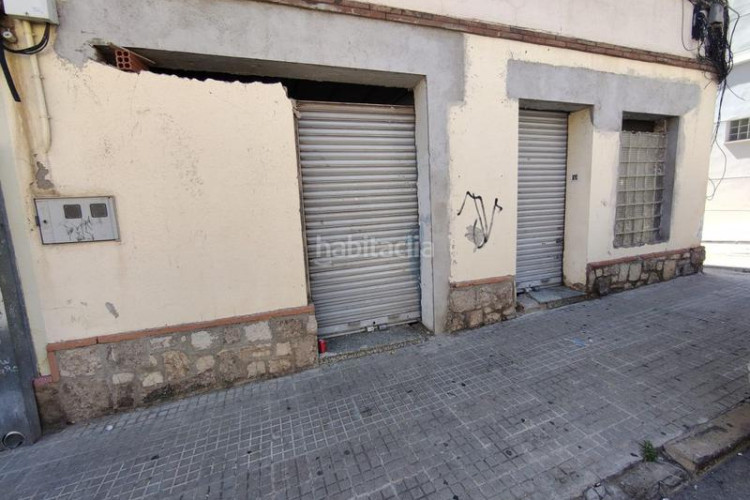 Casa adosada adosado en venta en centre, 3 dormitorios. en Terrassa