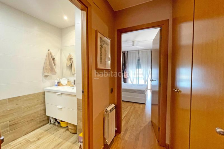 Piso  en venta en las arenasla grípia con plaza de párking y zona comunitaria en Terrassa