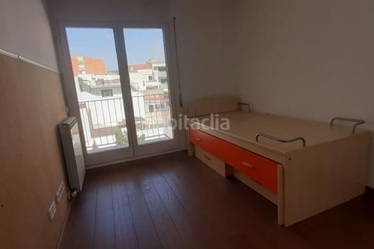 Piso  ca naurell en Ca n'Aurell Terrassa
