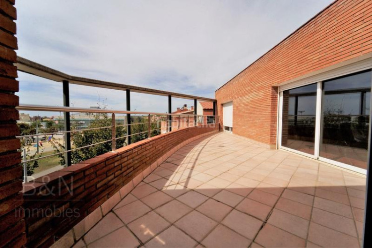 Chalet calidez y diseño en una casa señorial en la zona olímpica! en Terrassa