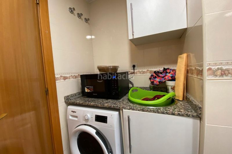 Piso zona de siglo xx. piso de 2habs + 1lav + trastero + pk opcional en Terrassa
