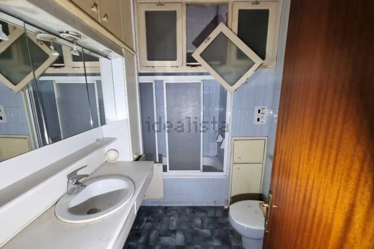 Chalet pareado en carretera de Castellar