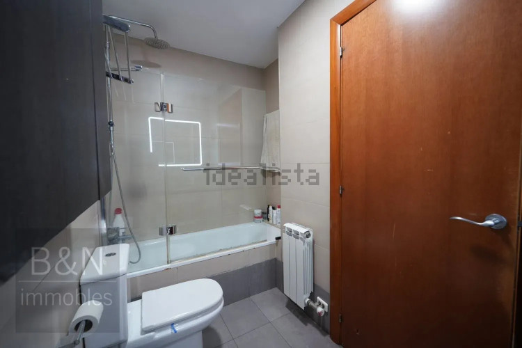 DÚPLEX EN EXCLUSIVA CON TERRAZA PRIVADA Y PLAZA DE GARAJE – UN HOGAR PARA VIVIRLO