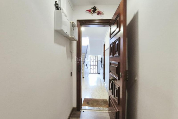 Planta baja  reformada totalmente de 3 hab en Terrassa