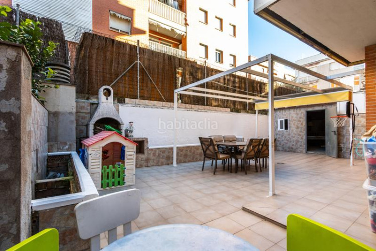 Piso un lugar para vivir, jugar y compartir momentos en familia en Terrassa