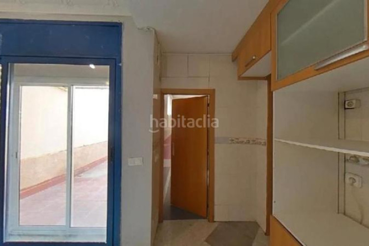Piso ¡espacioso piso , ideal para familias! en La Maurina Terrassa