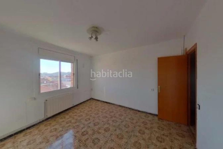 Piso  de 4 habitaciones en Zona Esportiva Terrassa
