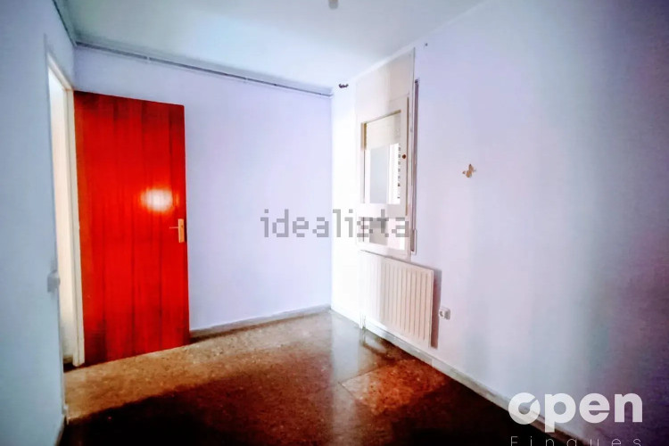 Piso en avenida de Josep Tarradellas