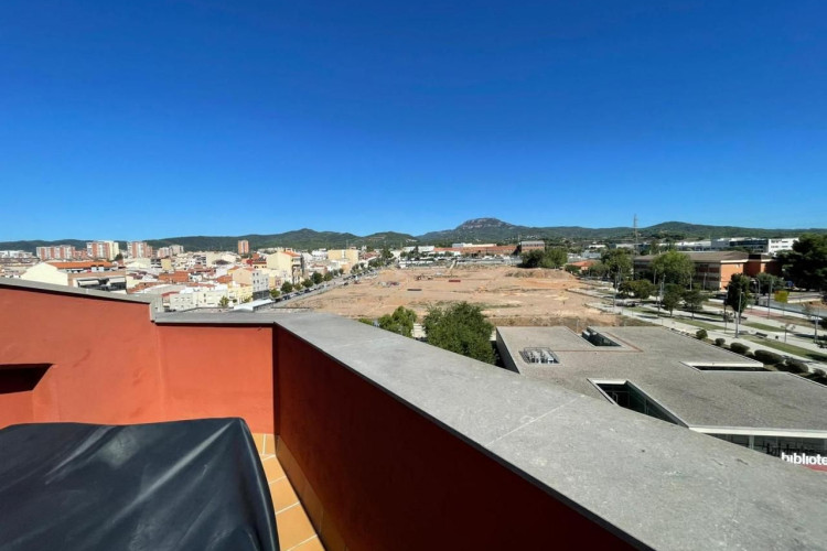 De Francesc Maciu00E0, Sant Pere Nord