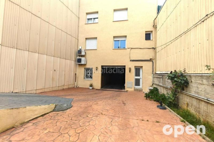 Casa calle aneto en Les Arenes - La Grípia - Can Montllor Terrassa