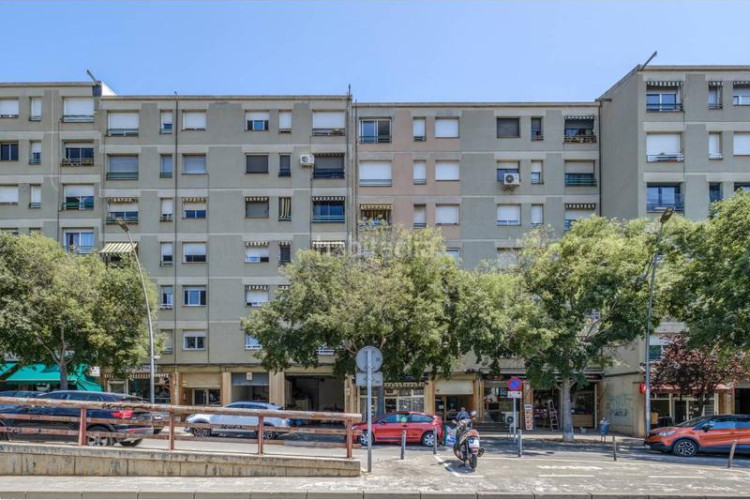Piso  reformado en La Cogullada Terrassa