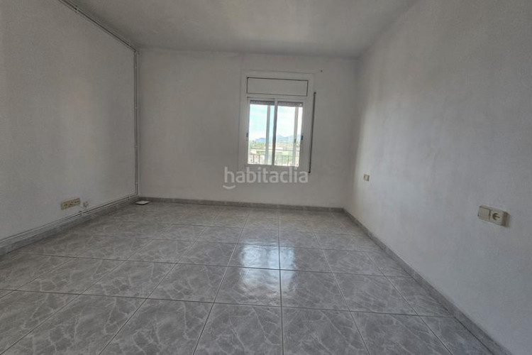 Piso amplio piso muy soleado en La Maurina Terrassa