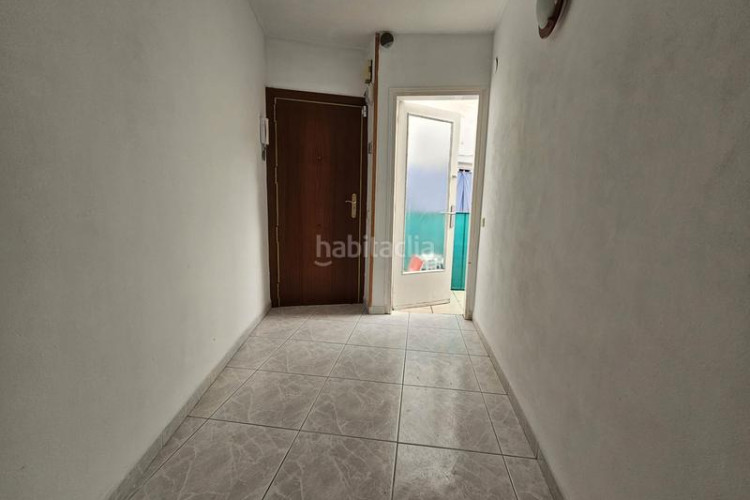 Piso amplio piso muy soleado en La Maurina Terrassa