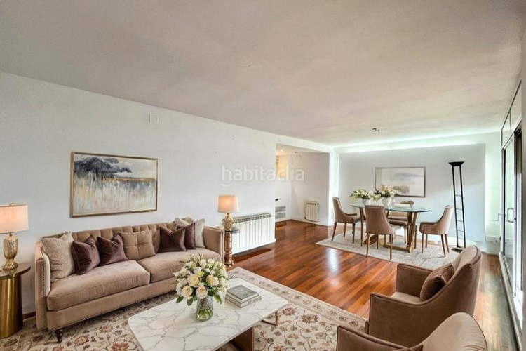 Dúplex exclusivo ático-dúplex con 2 terrazas privadas y luz natural en Sant Pere Nord en Terrassa