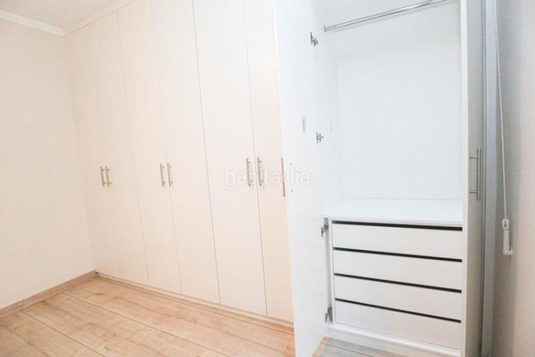 Planta baja  en venta en Can Palet, 2 dormitorios. en Terrassa