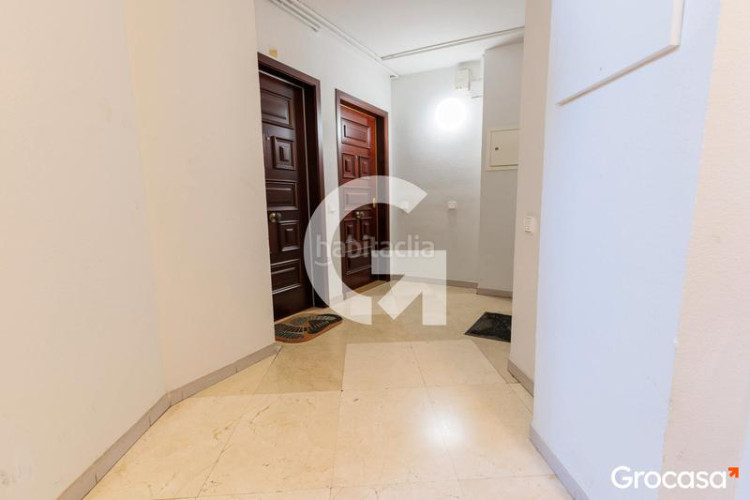 Piso amplio piso con balcón en Les Arenes - La Grípia - Can Montllor Terrassa