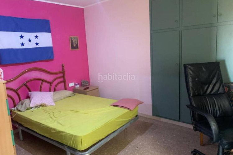 Piso  en venta en escola industrialplaça de catalunya en Terrassa