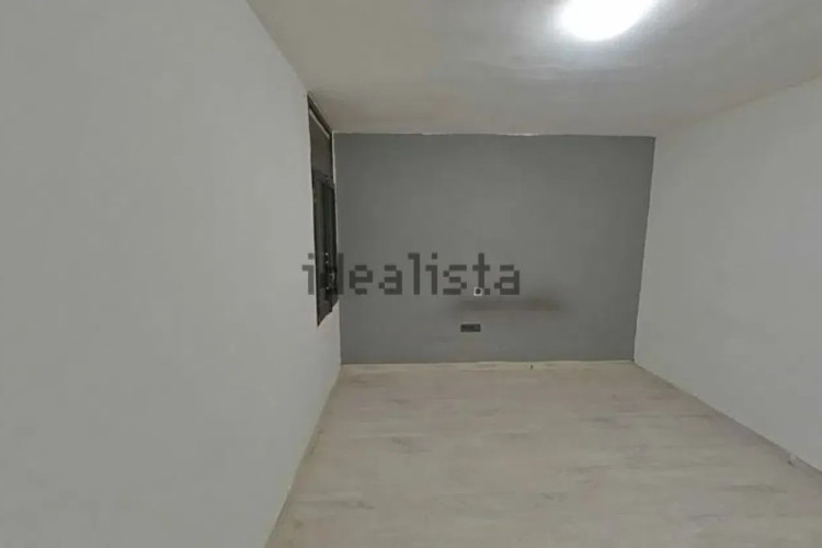Piso en avenida de Santa Eulàlia