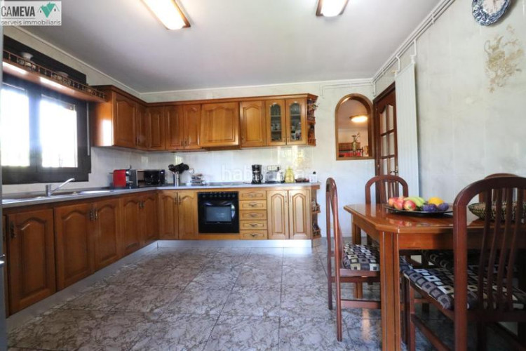 Casa única e impresionante finca a 4 vientos con piscina y jardin en Terrassa