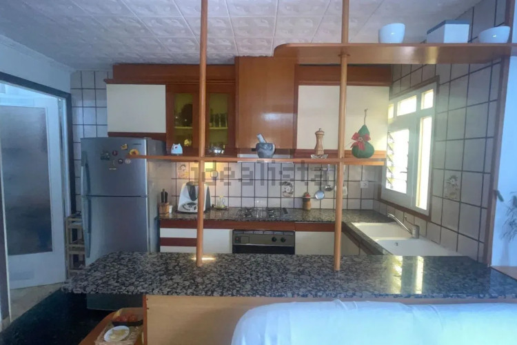 Casa independiente en carretera de Rellinars