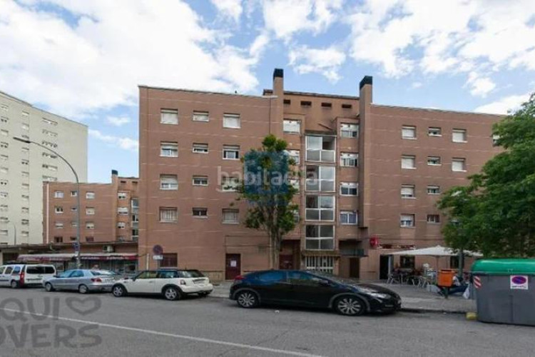 Piso inmueble ilegalmente okupado situado en la calle cavall bernat 45, 1 1, , barcelona en Terrassa