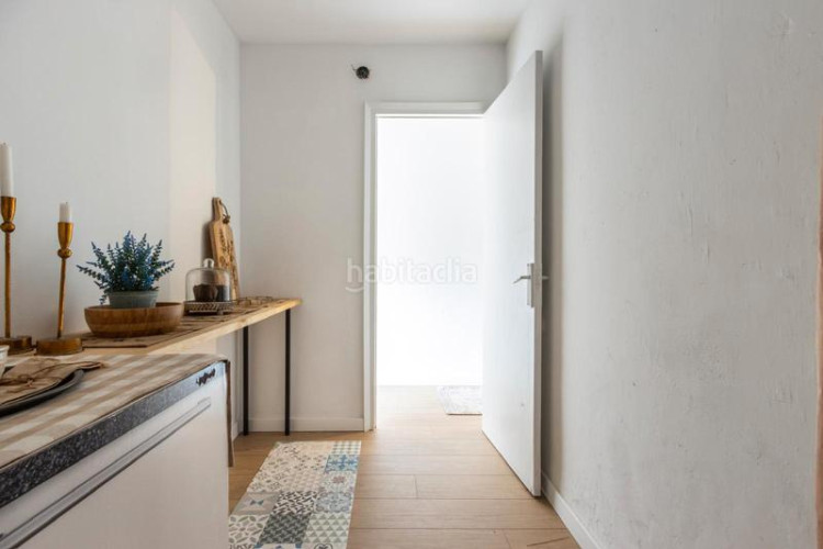 Dúplex vivienda tipo dúplex de 4 habs. con terraza. zona Segle XX. en Terrassa