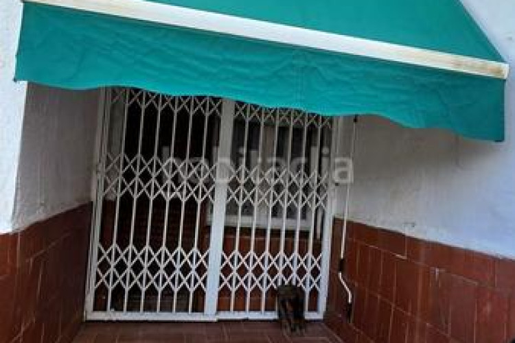 Casa  cantonera, ideal para 2 familias en Ca n'Anglada Terrassa