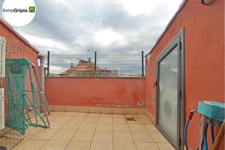 Dúplex piso en venta en les arenescan montllorla grípia08227 en Terrassa