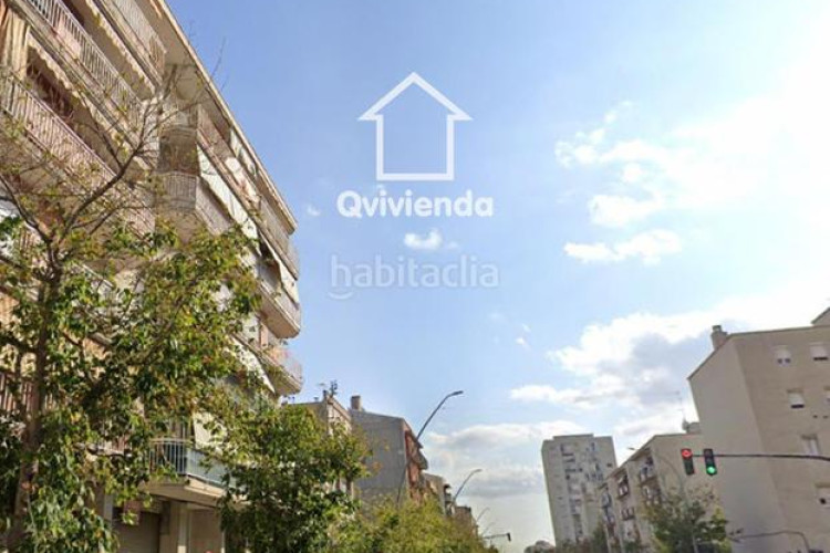 Piso  de 3 hab ocupado en ctra castellar, 490, en Terrassa