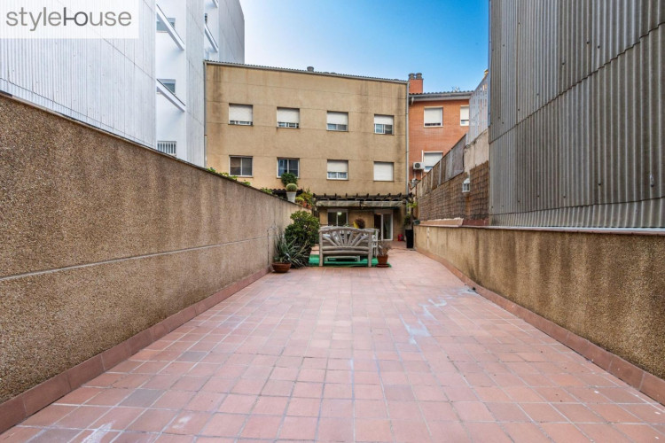 Terrassa - Carrer autonomia, Sant Pere