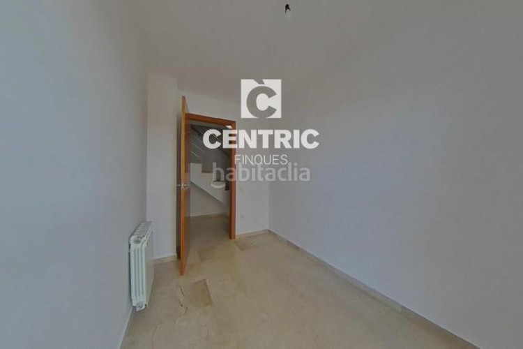 Dúplex piso luminoso con 3 habitaciones gran oportunidad de inversión! en Terrassa