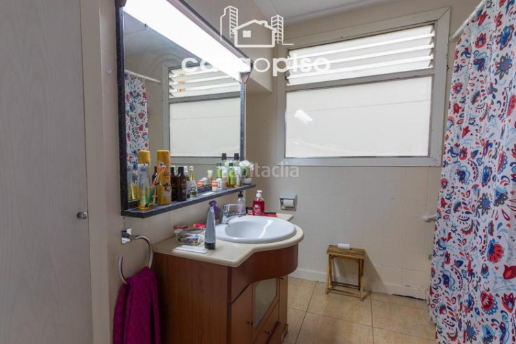 Casa adosada  en venta en ca naurell en Terrassa