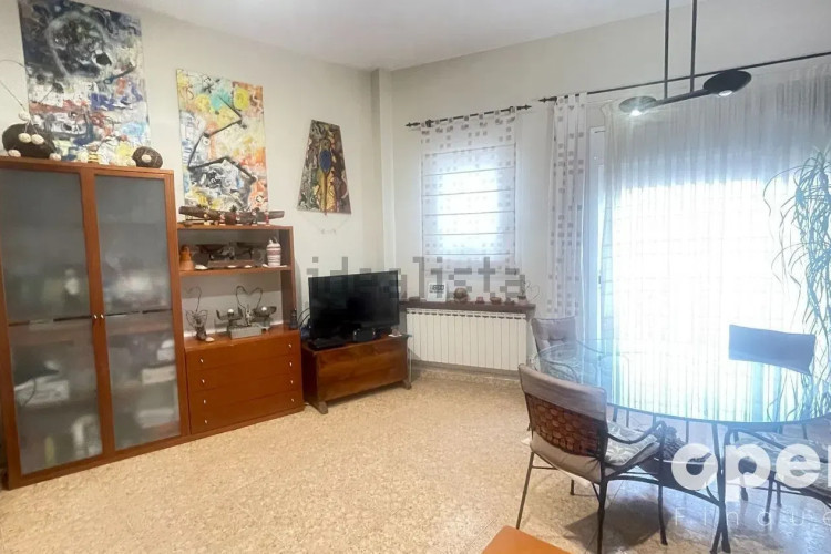 Piso en plaza del Mestre Serrat