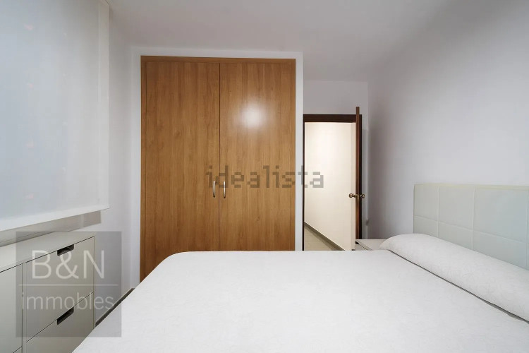 En exclusiva: planta baja con alma de hogar, gran terraza y parking en un entorno tranquilo rodeado