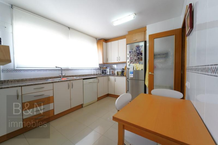 Dúplex espectacular terraza, garaje privado capacidad para 4 coches, vivienda amplia y luminosa! en Terrassa