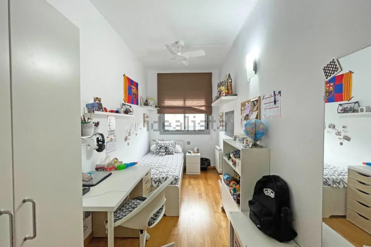 Piso en Barrio Les Arenes