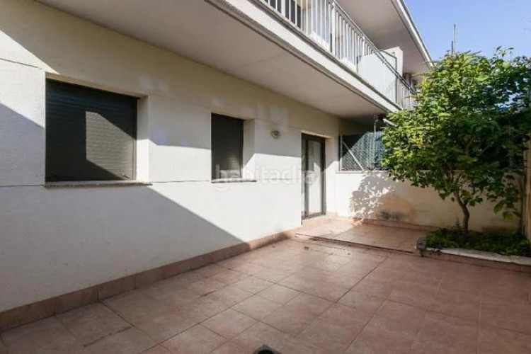 Piso (barcelona). en rentabilidad (se vende alquilado, no se puede visitar ni hipotecar). en Terrassa