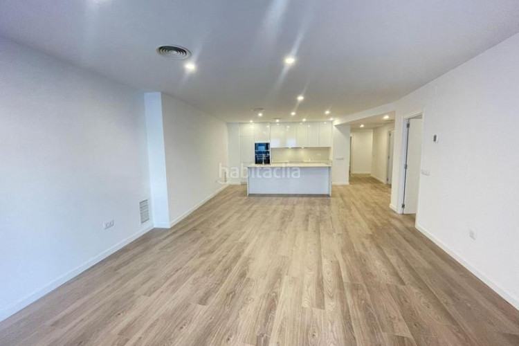 Planta baja  en venta en sant pere, 4 dormitorios. en Terrassa