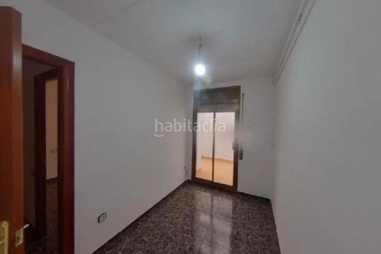 Piso (barcelona). "okupado" (no se puede visitar ni hipotecar). en Terrassa
