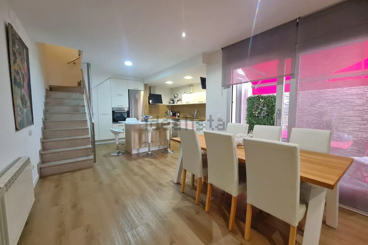 Chalet adosado en Barrio Roc Blanc