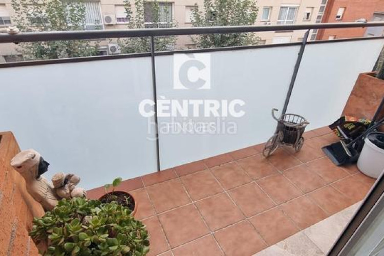 Piso dúplex 3 habt estudio pk en Les Arenes - La Grípia - Can Montllor Terrassa